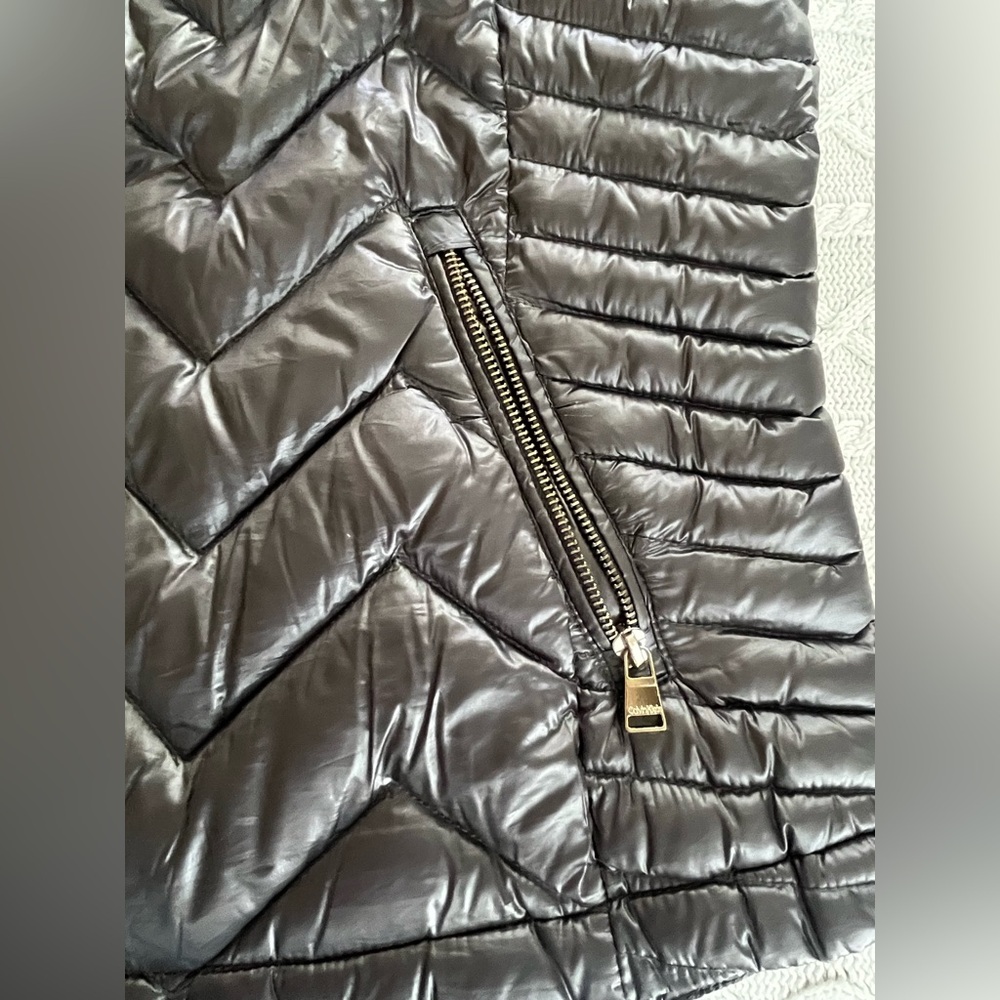 Calvin Klein Women's Metallic Gray Quilted Premium Down Vest Size XXL - Picture 11 of 15